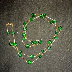 Vintage Green Glass Bead Necklace